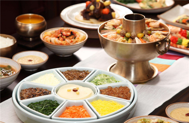逛首尔必吃的五道韩国美食,道道都是韩国流行的美味,老饕餮的最爱